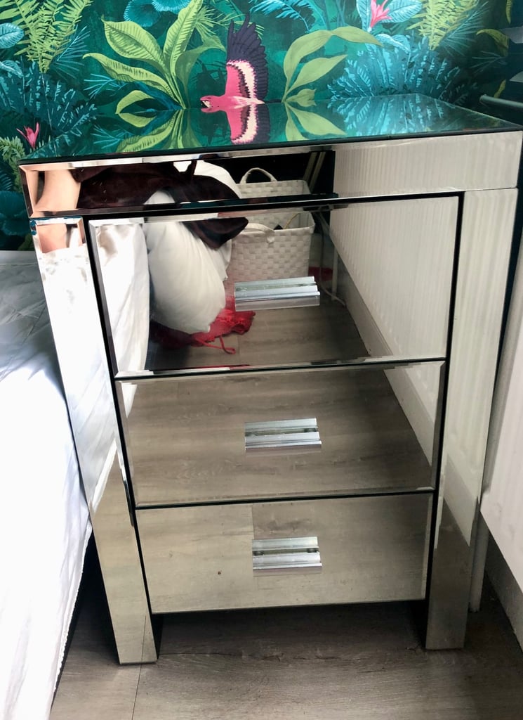 One mirrored bedside 