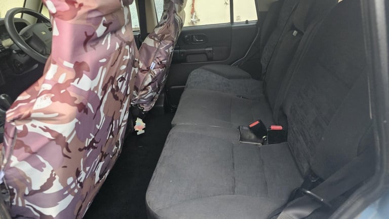 2004 Land Rover Discovery 2.5 TD5 S Station Wagon 5dr (7 Seats) ESTATE Diesel Automatic