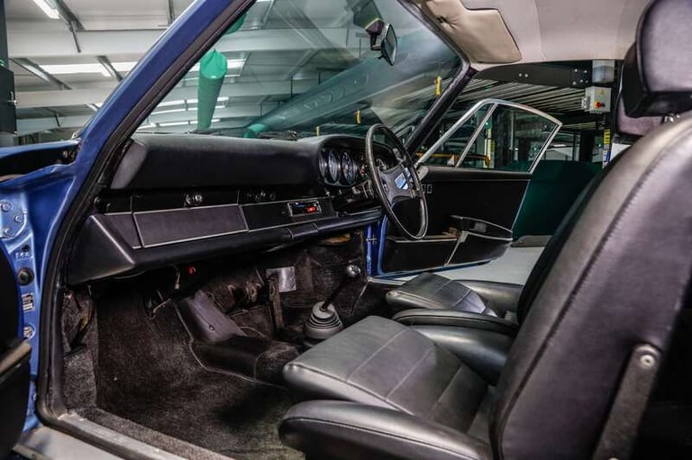  Porsche 911 911 2.4S Coupe Manual  Manual