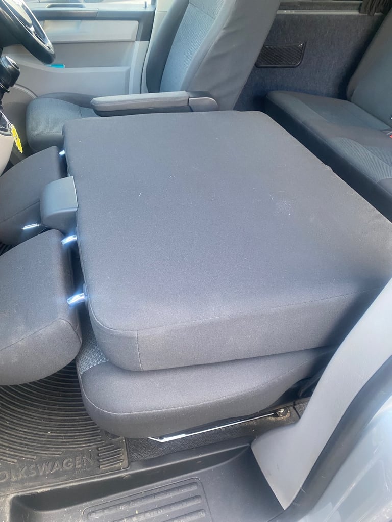 Vw transporter t6 seat