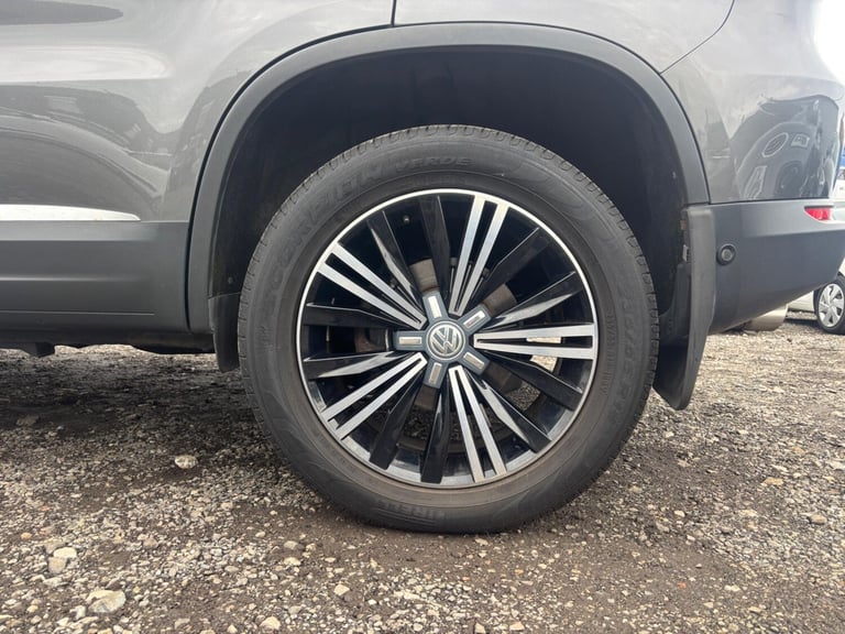 2013 Volkswagen Tiguan 2.0 TDI BlueMotion Tech Match DSG 4WD Euro 5 (s/s) 5dr ESTATE Diesel Autom...