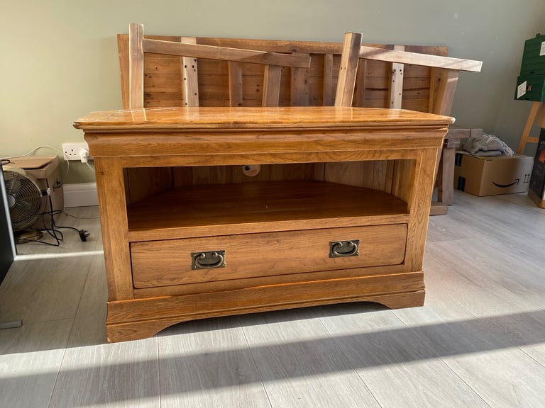 Oak TV Stand 