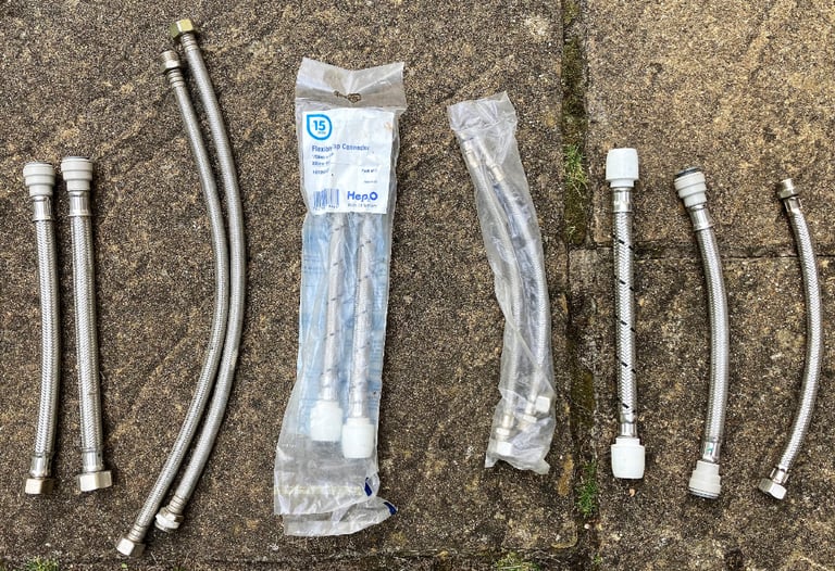 BNIB PLUMBING LOT 15mm TAILS TAP HOSES STEEL BRAIDED PIPE FITTINGS DIY SINK TOILET PLUMBER KITCHEN