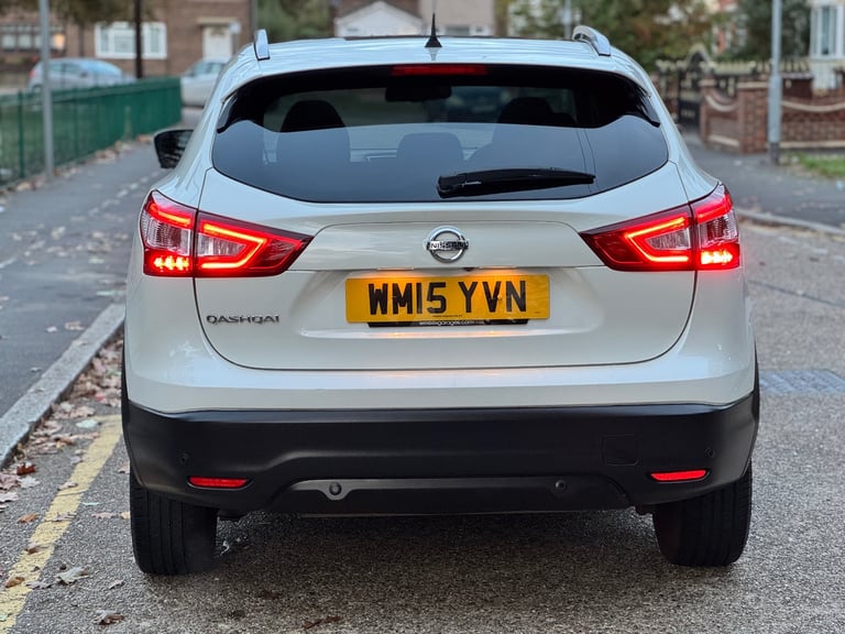 Nissan, QASHQAI, Hatchback, 2015, Manual, 1197 (cc), 5 doors
