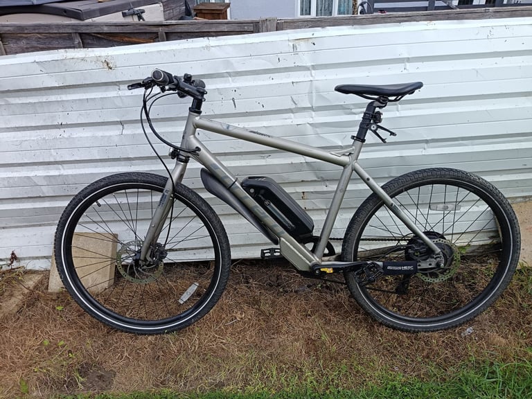 Carrera subway E bike 27.5