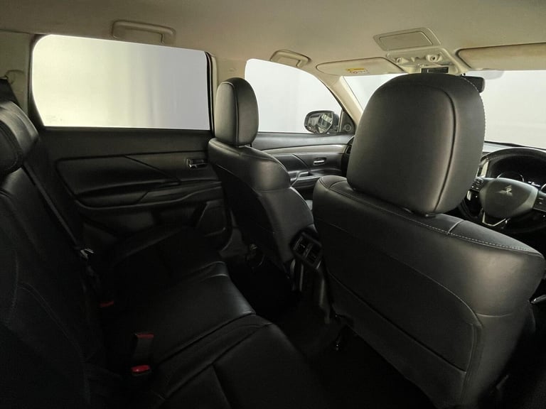 2020 Mitsubishi Outlander 2.0 MIVEC Exceed CVT 4WD Euro 6 (s/s) 5dr ESTATE Petrol Automatic