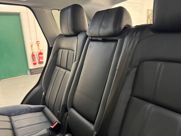 2018 Land Rover Range Rover Sport 2.0 SD4 HSE 5dr Auto ESTATE DIESEL Automatic