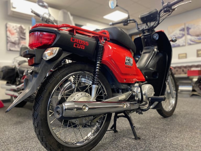 2013 JDM Honda CC110 Cross Cub in red and black