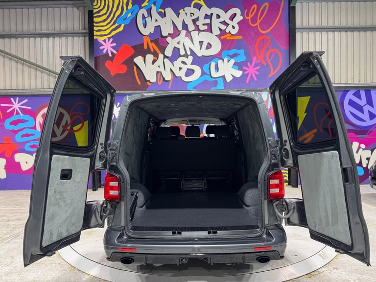 2017 Volkswagen Transporter 2.0 TDI BMT 204 Highline Van DSG 5 Seater Crew Van Diesel Automatic