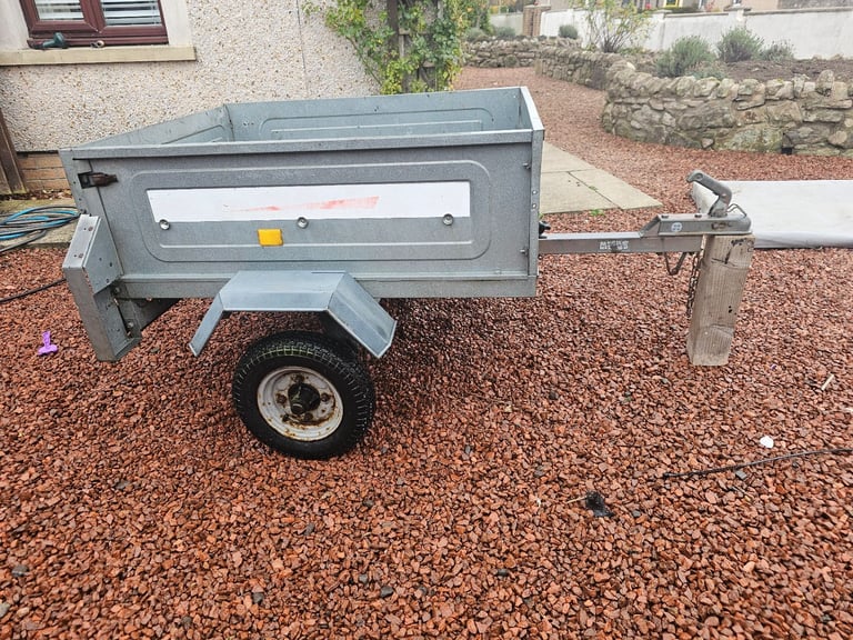 Erde 102 car camping tipping trailer with cover