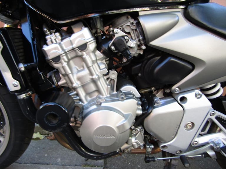 HONDA CB600 F HORNET * WOW * ONLY 3740* 2 FORMER KEEPERS*2007*ULEZ FRIENDLY 