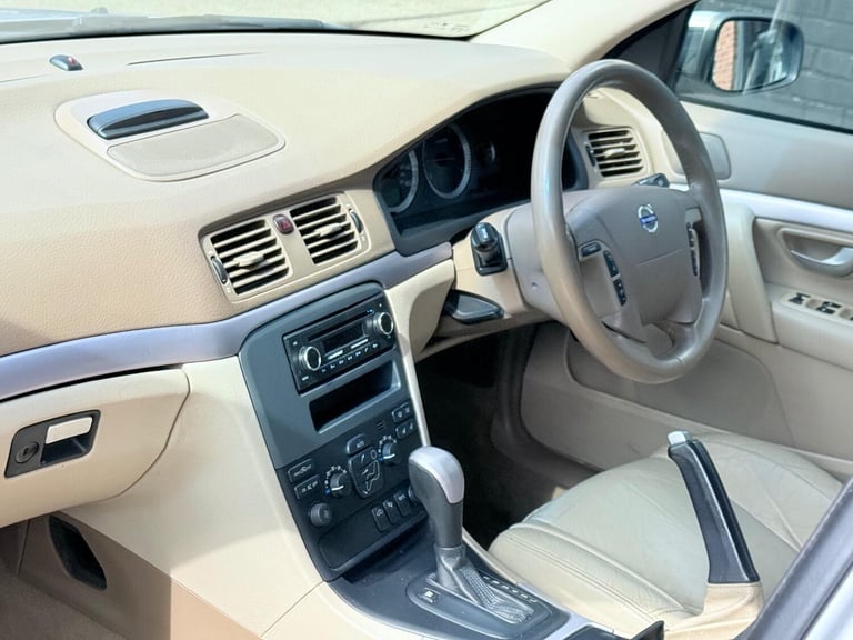VOLVO S80 2.4 D5 SE Lux 2005