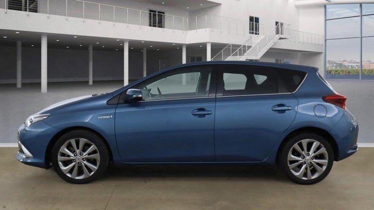 TOYOTA AURIS 1.8 VVT-h Excel CVT Euro 6 (s/s) 5dr (Safety Sense) 2017
