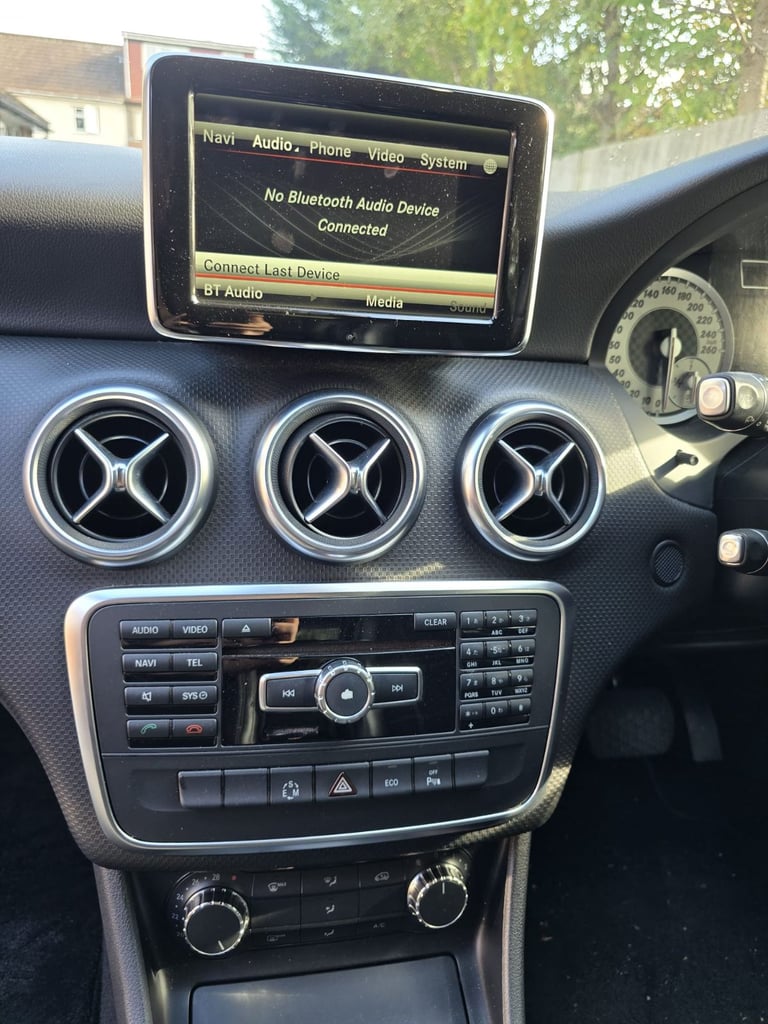 MERCEDEZ BENZ A-CLASS 180 1.6 PETROL AUTOMATIC 