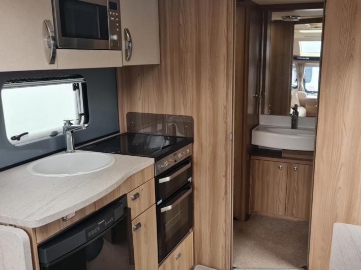 2016 Swift Challenger EVO 480 Used Caravan