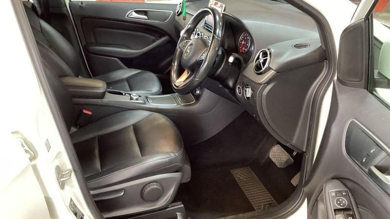 MERCEDES-BENZ B CLASS 1.5 B180 CDI SE 7G-DCT Euro 6 (s/s) 5dr 2015