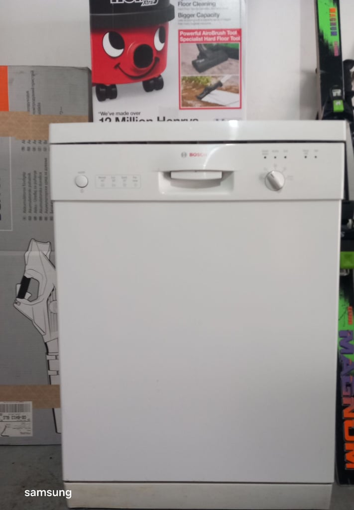 Bosch dishwasher. Fully working.  CAN DELIVER 