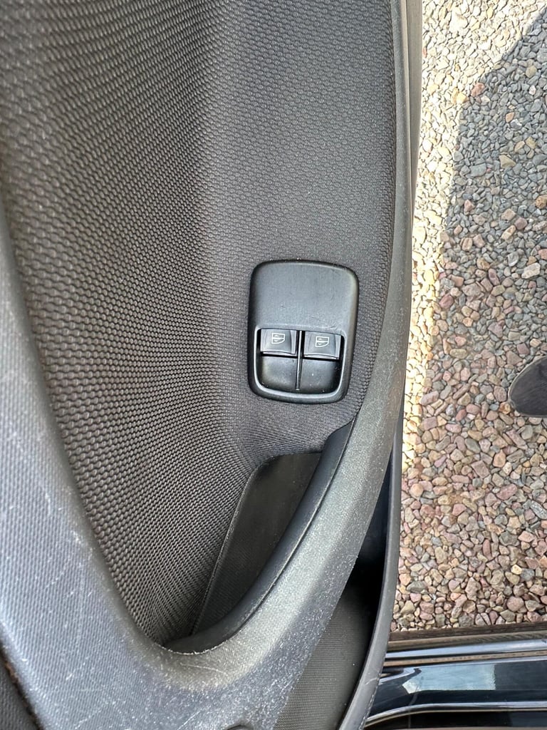 FINANCE AVAILABLE - VERY LOW MILEAGE SMART FORFOUR