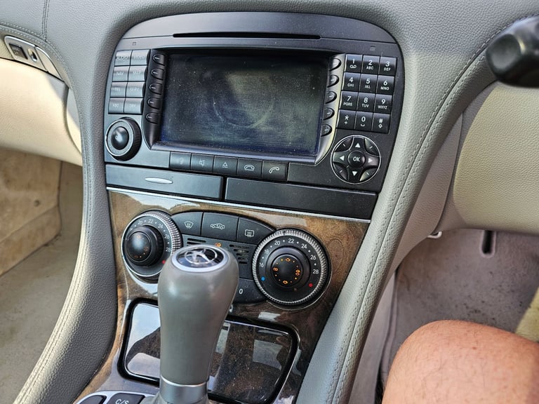 Mercedes-Benz, SL SERIES, Convertible, 2005, Semi-Auto, 3724 (cc), 2 doors