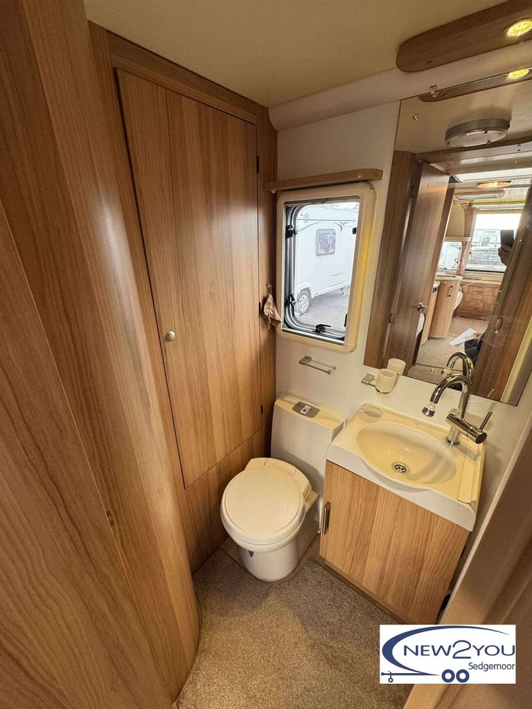 2013 Bailey Unicorn Cadiz 4 Berth Fixed Singles Caravan - STOCK S089