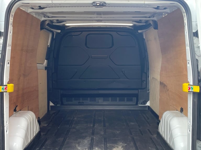 2023 Ford Transit Custom 2.0 300 EcoBlue Limited L2 H1 Euro 6 (s/s) 5dr PANEL VAN Diesel Manual