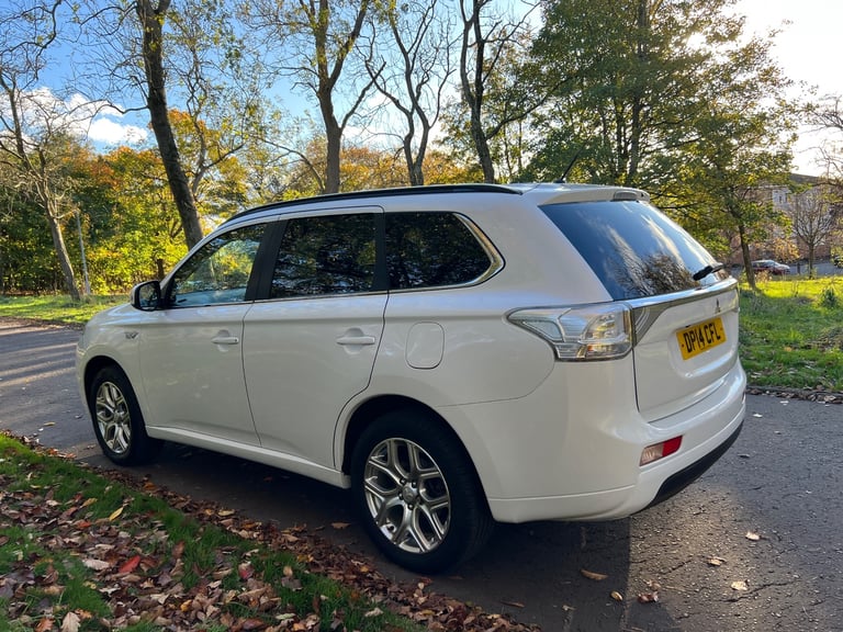 2014 MITSUBISHI OUTLANDER PHEV, GX4H,AUTO, HYBRID, (1998 cc), SERVICE HISTORY,   