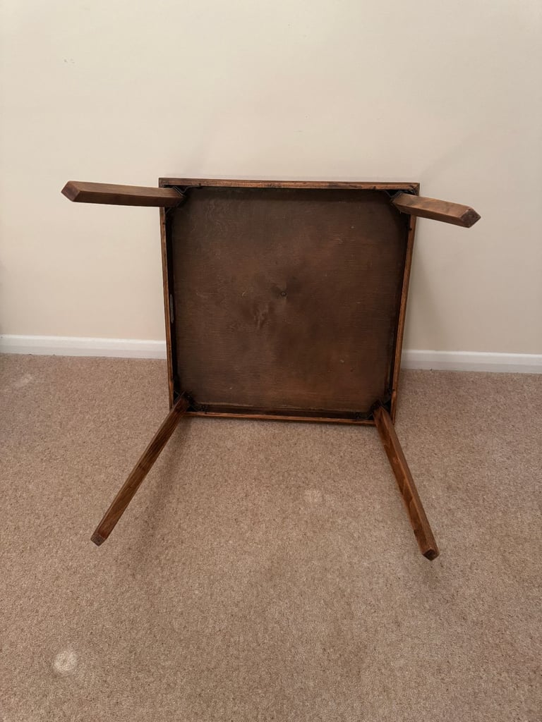Genuine Vono antique 1930's folding bridge / card table with locking legs in superb condition