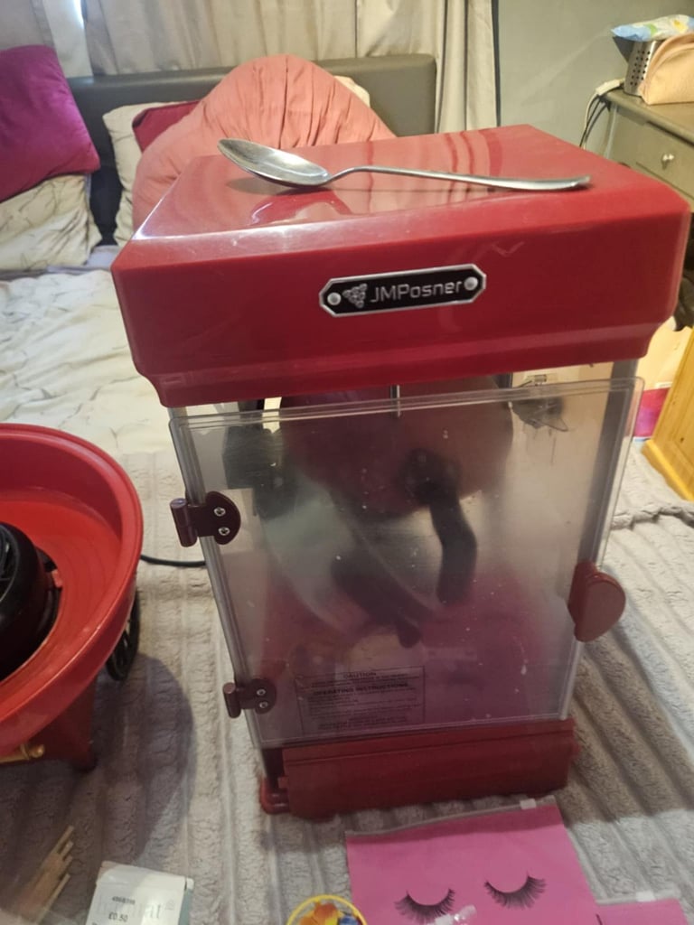 Popcorn and candyfloss machines