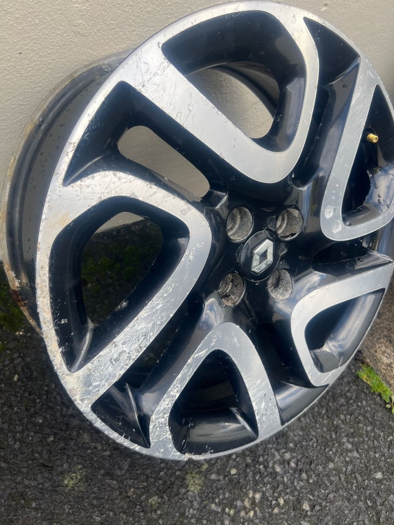 RENAULT  CAPTUR  Mk1 17in, SILVER/BLACK 4 STUD , 5 Double Spoke ,  205/55/17 