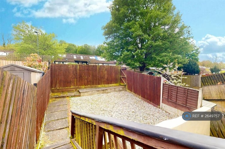 1 bedroom in Manning Grove, Langdon Hills, Basildon, SS16 (#2649757)