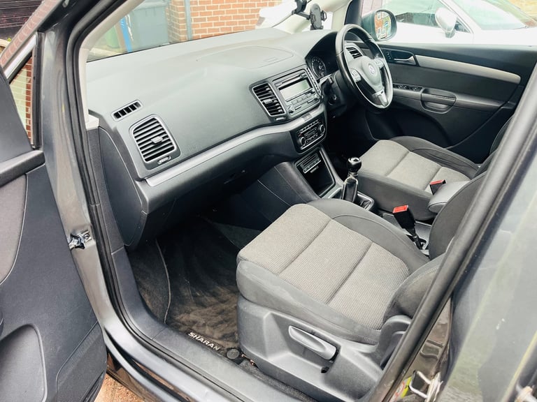 2011 Volkswagen Sharan Sport 2.0TDI 170 6 Speeds. 
