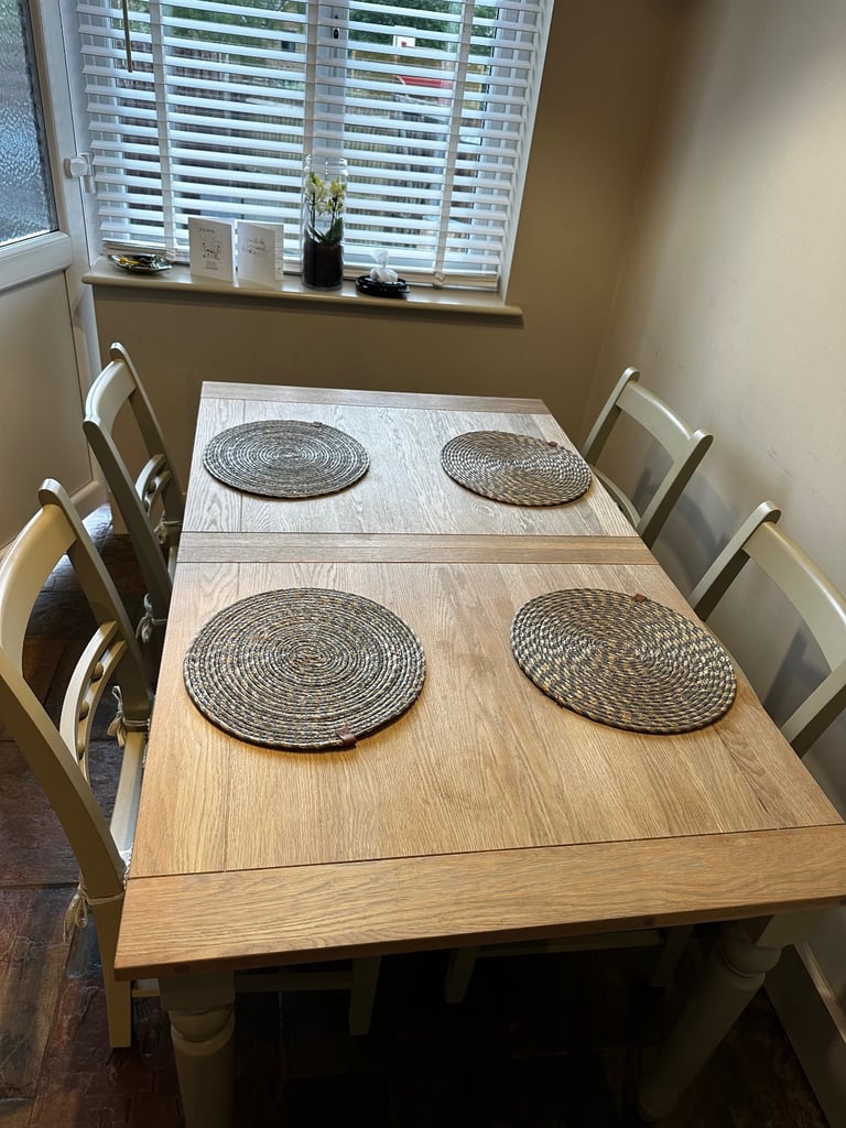 John Lewis Dining Table - Oak 