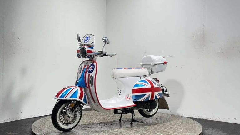 Ajs MODENA 2025 51 MILES CUSTOM SCOOTER 125CC EYE CATCHING BIKE