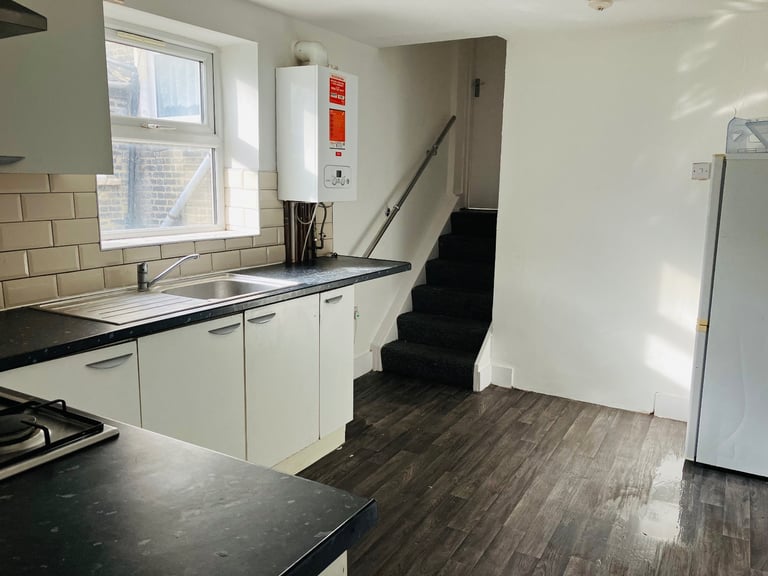 2 Bedroom Flat to rent E13 Plaistow Two bedroom