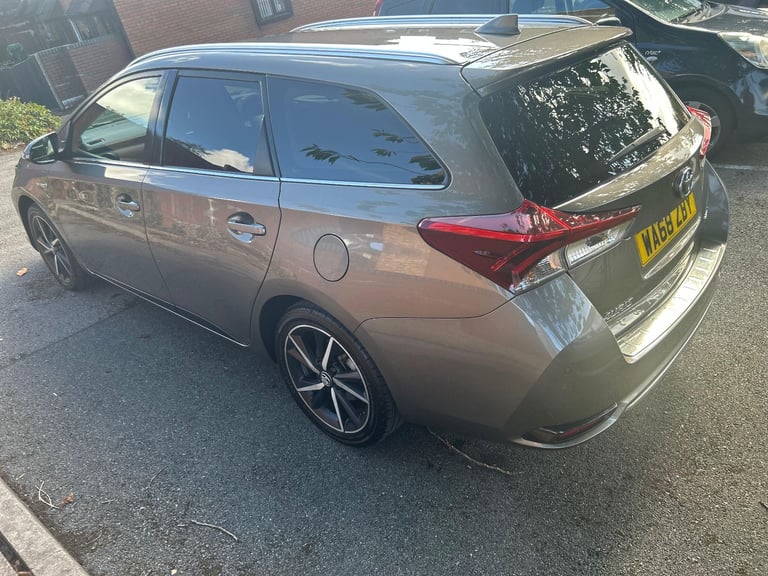 Toyota, AURIS, Estate, 2018, Auto, 1798 (cc), 5 doors