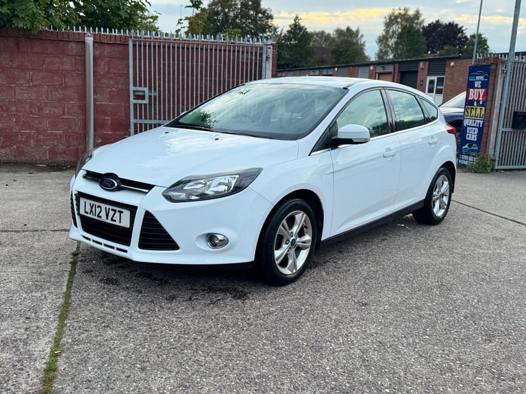 image for 2012 Ford Focus 1.6 Zetec Euro 5 5dr HATCHBACK Petrol Manual