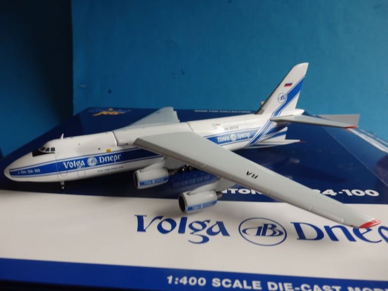 Gemini Jets 1:400 Scale GJVDA1942  Antonov 124-100  Volga Dnepr  RA-82078 