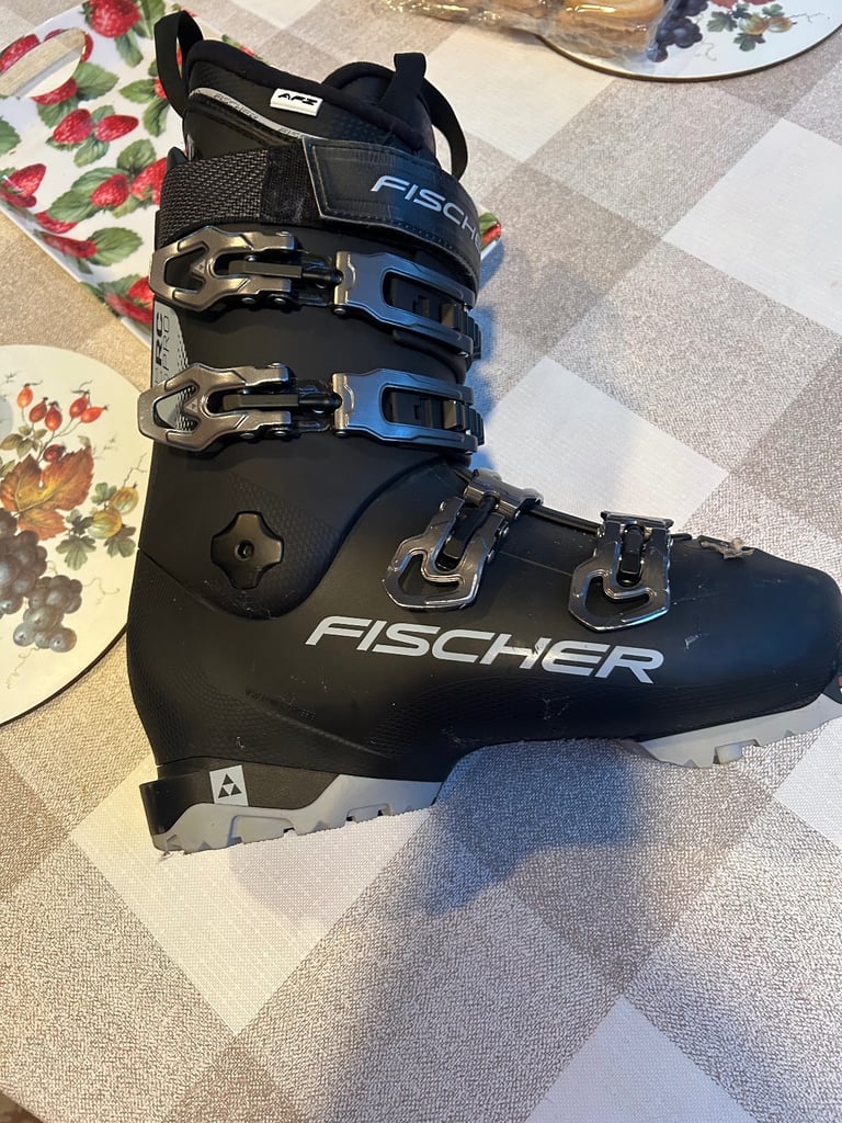 Ski boots 