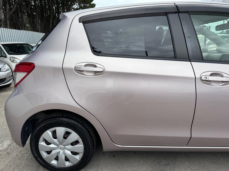 2012 Toyota Vitz YARIS 1.0 AUTO 5DR Hatchback Petrol Automatic