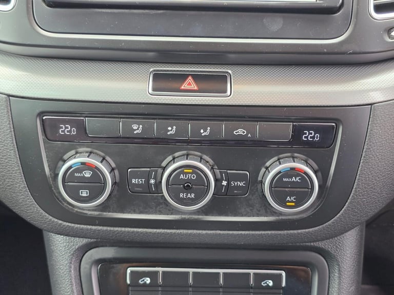 2014 Volkswagen Sharan 1.4 TSI BlueMotion Tech SE DSG Euro 5 (s/s) 5dr MPV Petrol Automatic