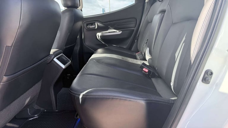 2019 Mitsubishi L200 Double Cab DI-D 150 Barbarian 4WD Double Cab Pick-up Diesel Manual