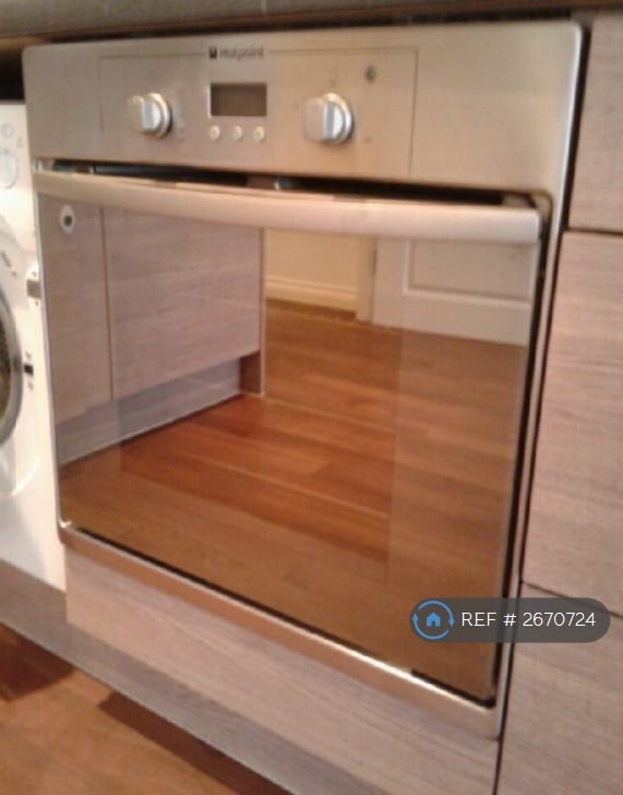 3 bedroom flat in Maltings Close, Cambridge, CB5 (3 bed) (#2670724)