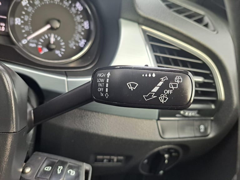 2017 Skoda Fabia 1.2 TSI SE Euro 6 (s/s) 5dr ESTATE Petrol Manual