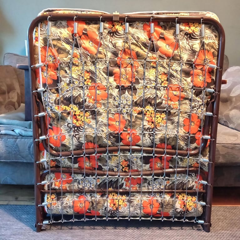 1970s Folding/Camp Bed - Stunning floral pattern design