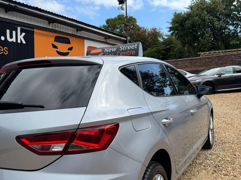 2018 SEAT Leon 1.2 TSI SE Dynamic Technology Euro 6 (s/s) 5dr HATCHBACK Petrol Manual