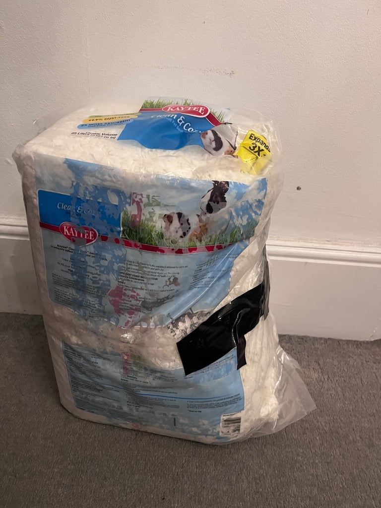 Free Kaytee Clean & Cosy Paper bedding