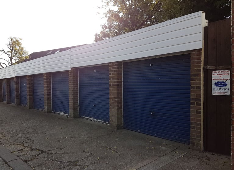 Garage/Parking/Storage to rent: Westerham Drive, Sidcup, DA15 9NR