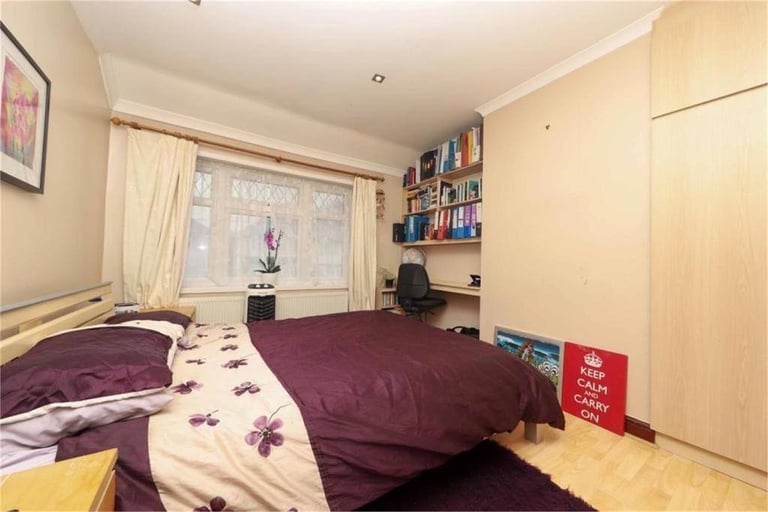 3 Bedroom Semi Detached House with On the Driveway Parking - Cullington Close, Kenton Harrow HA3 