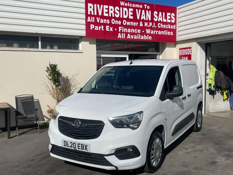 2020 Vauxhall Combo 2000 1.5 Turbo D 100ps H1 Sportive Van PANEL VAN Diesel Manual