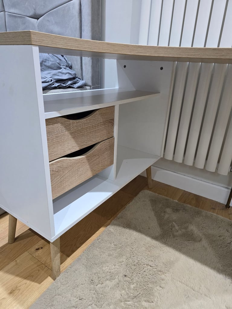 White & Oak Corner Office Table